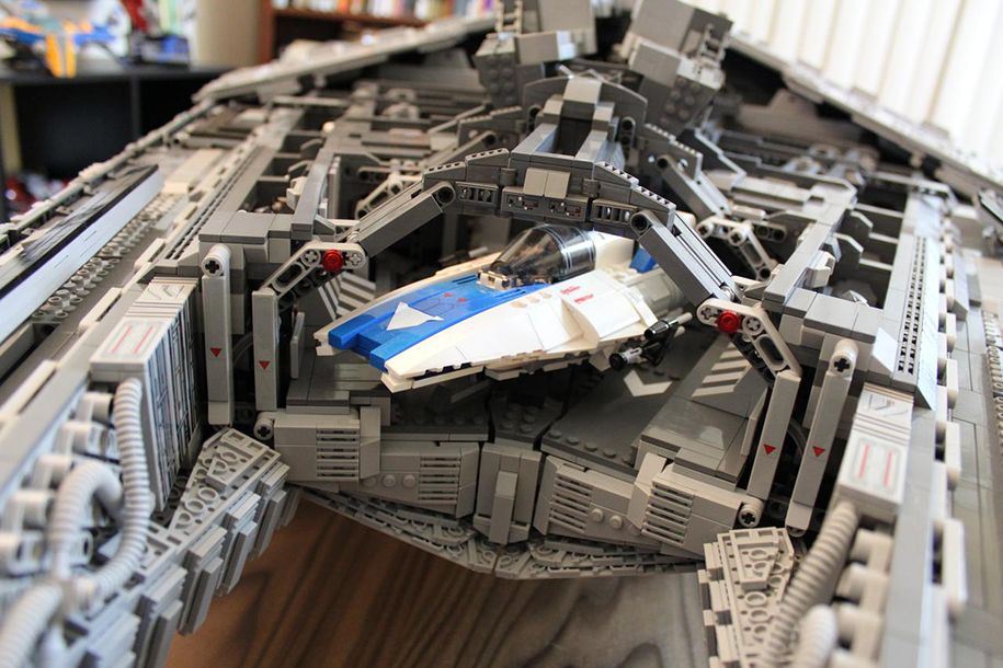 Star-Wars-Lego-Imperial-Zerstörer-Schiff-Interieur-Doomhandle-26