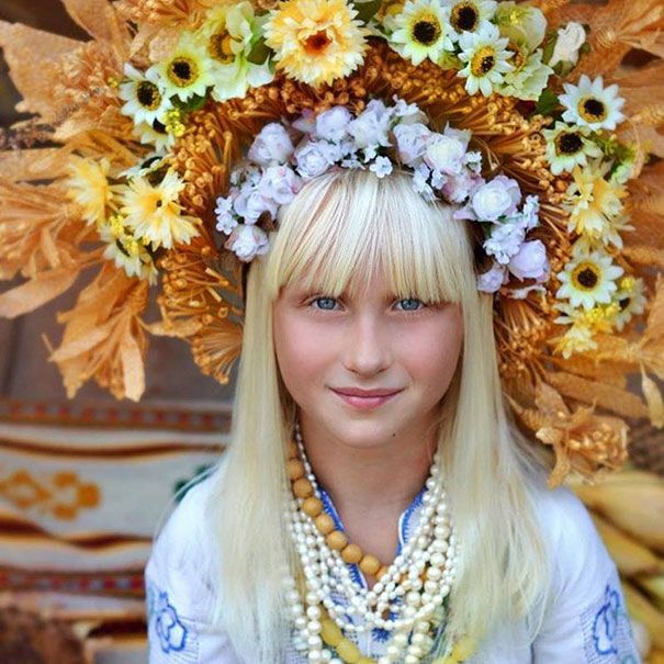 couronnes de fleurs traditionnelles ukrainiennes treti-pivni-14