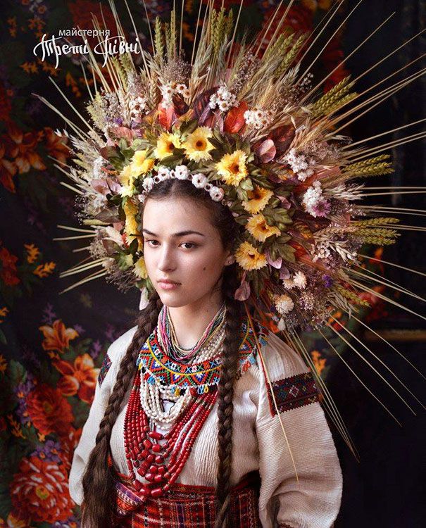 tradiciniai ukrainiečių gėlių vainikėliai-treti-pivni-7