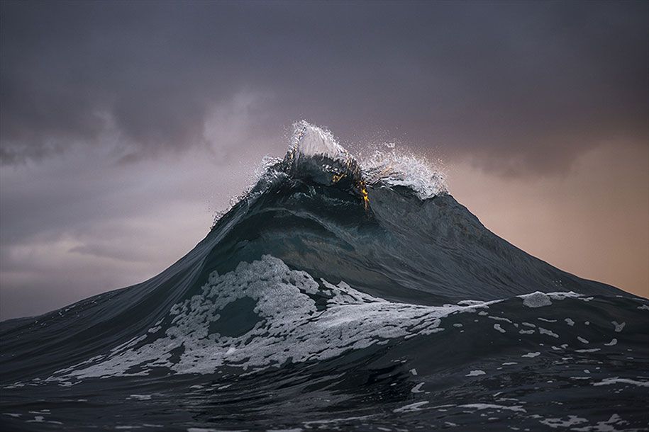 sea-photography-mountain-waves-ray-collins-07