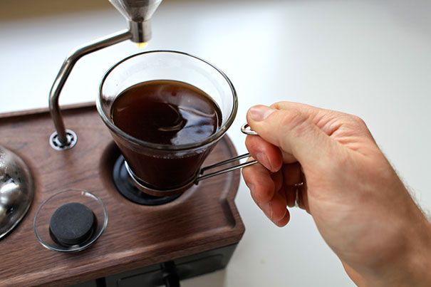 barisieur-alarm-clock-coffee-maker-joshua-renouf-11