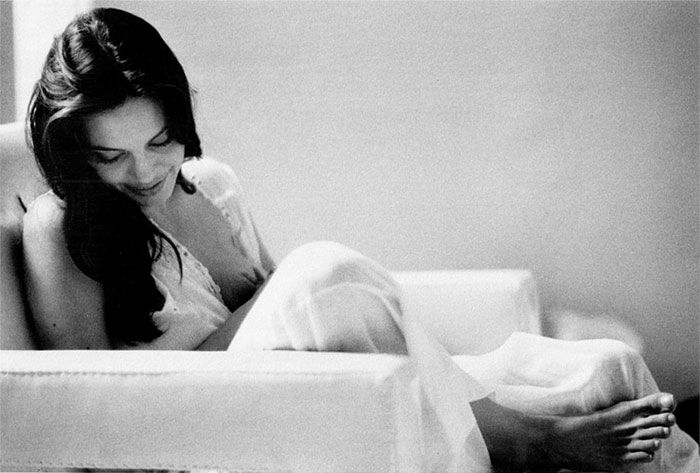 черно-бяло-семейство-снимки-Брад-Пит-Анджелина-Джоли-8
