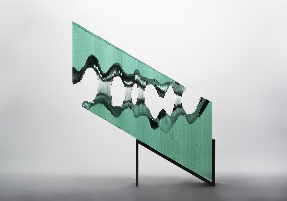 Glasscheiben-Wellen-Skulptur-Ben-Young-11