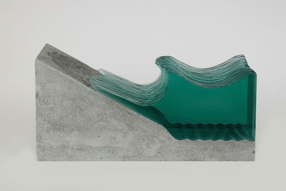 Glasscheiben-Wellen-Skulptur-Ben-Young-2
