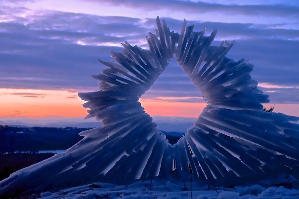 Schneeskulptur-Kunst-Winter-22