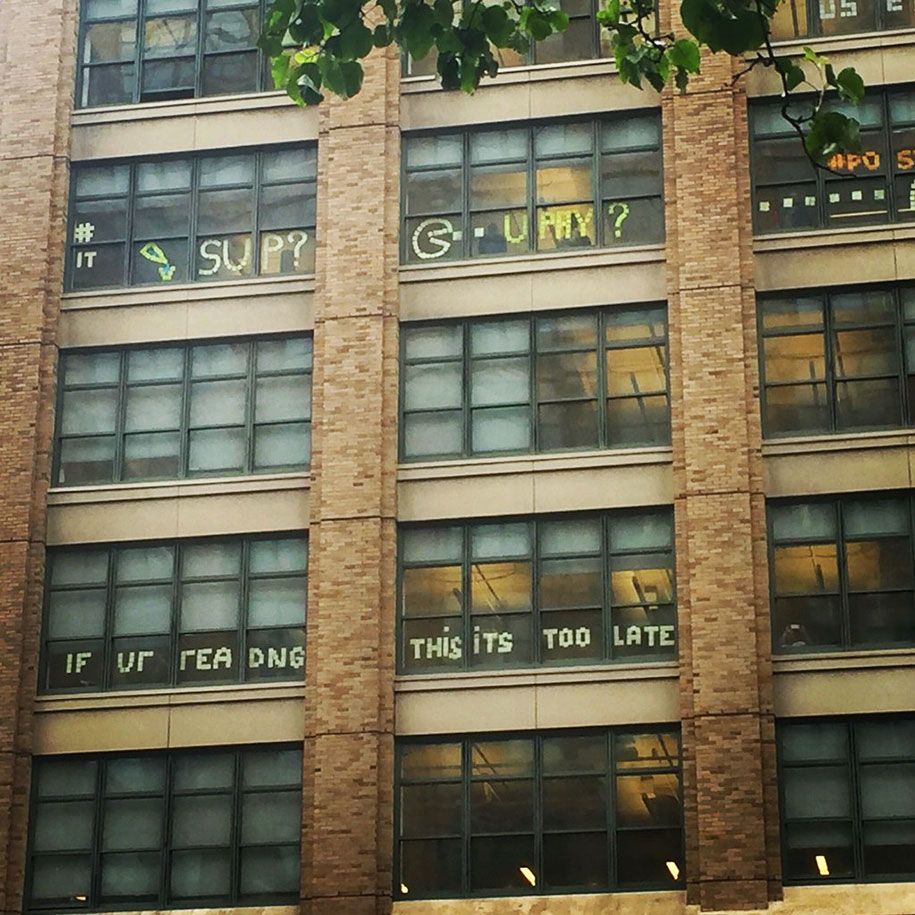 сграда-след-войната-лепкави бележки-Манхатън-nyc-13