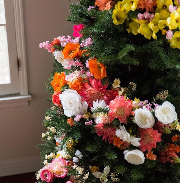 dekorasi-bunga-bunga-pohon-natal-11