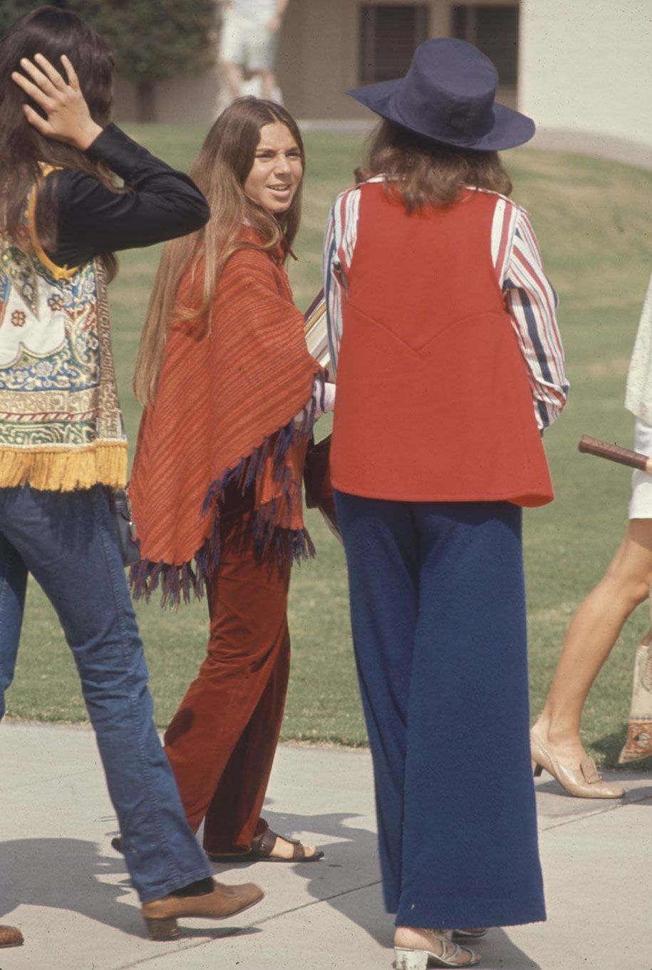 1969-हिप्पी-उच्च विद्यालय-प्रति-संस्कृति-फोटोग्राफी -7