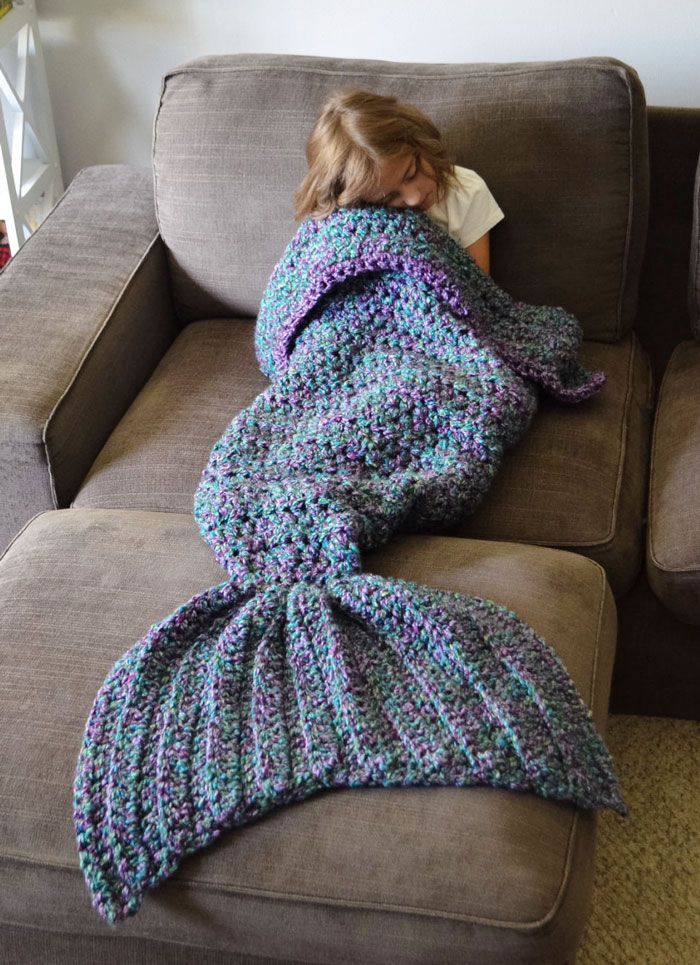 knitted-mermaid-tail-melanie-campbell-cassjamesdesigns-5