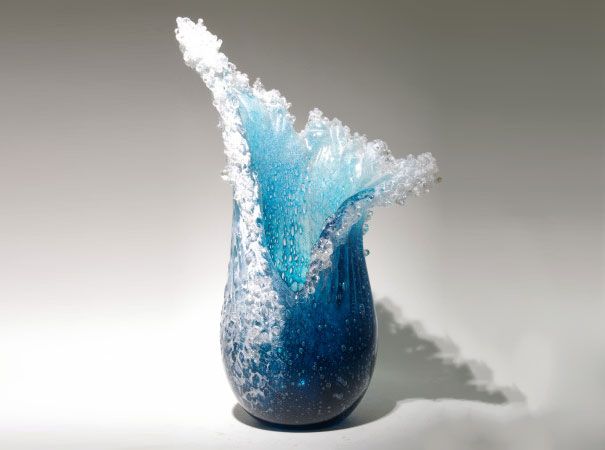 realistiskt-glas-hav-våg-vaser-desomma-blaker-01