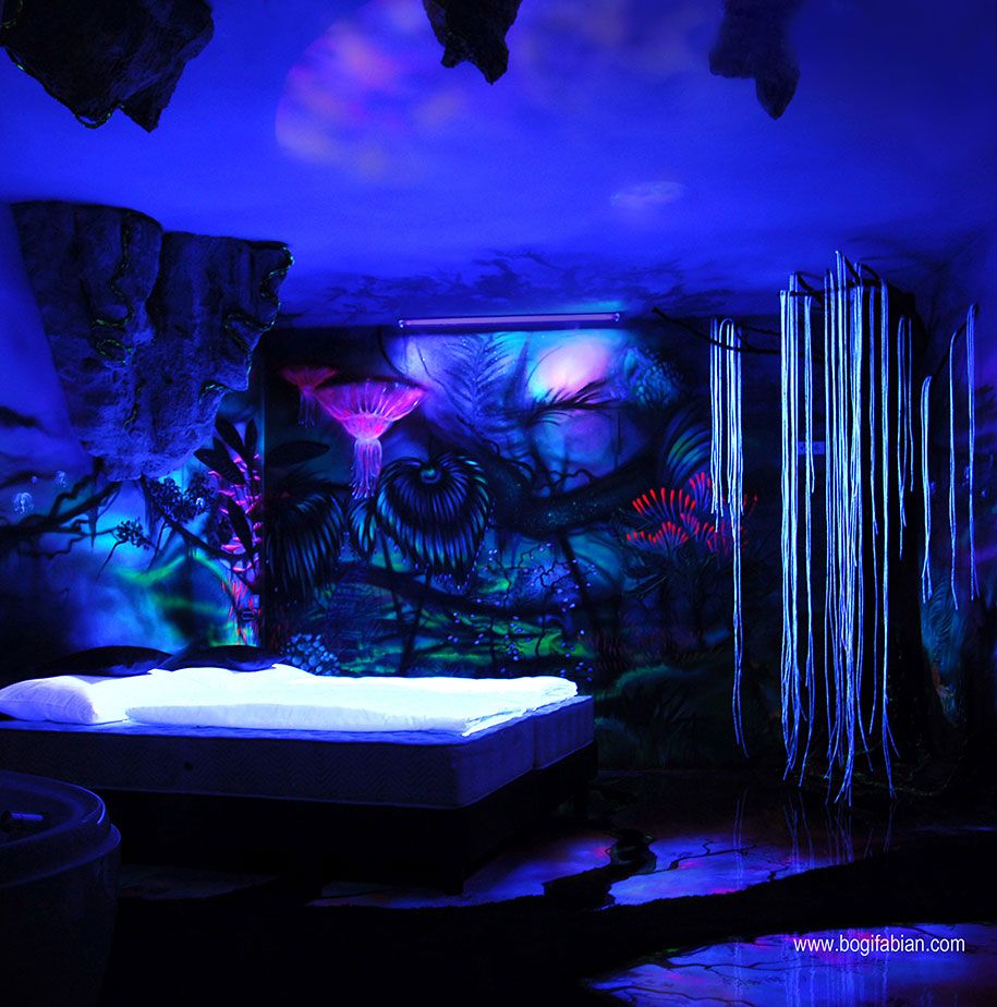 leuchtende Wandbilder-UV-Schwarzlicht-Kunst-Bogi-Fabian-12