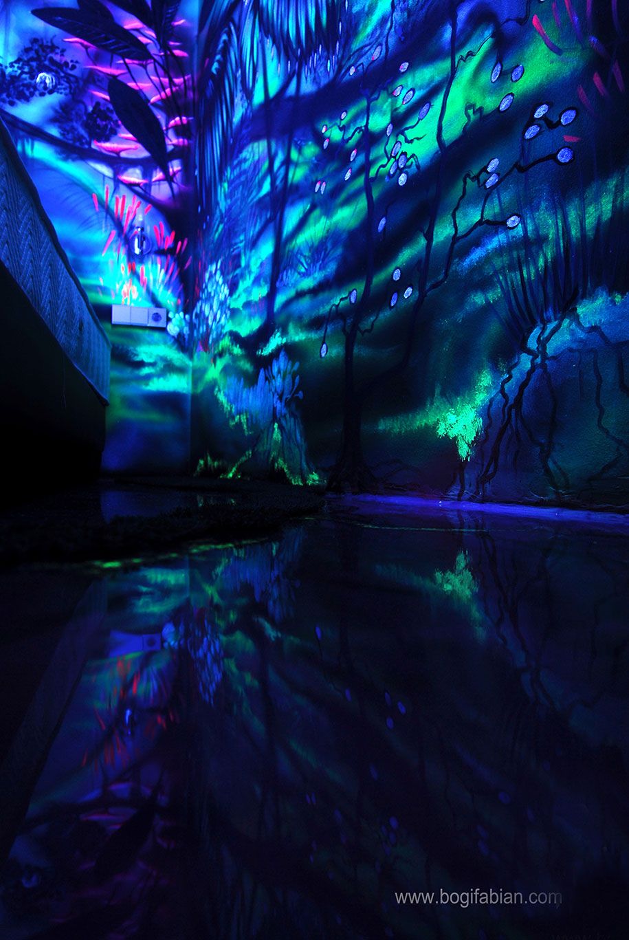 leuchtende Wandbilder-UV-Schwarzlicht-Kunst-Bogi-Fabian-19