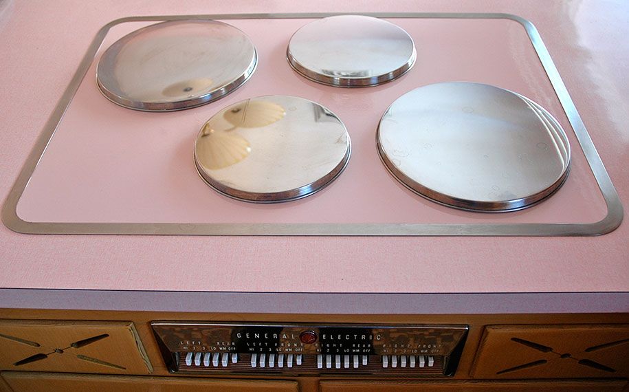 Retro-50s-Küche-Pink-Nathan-Chandler6