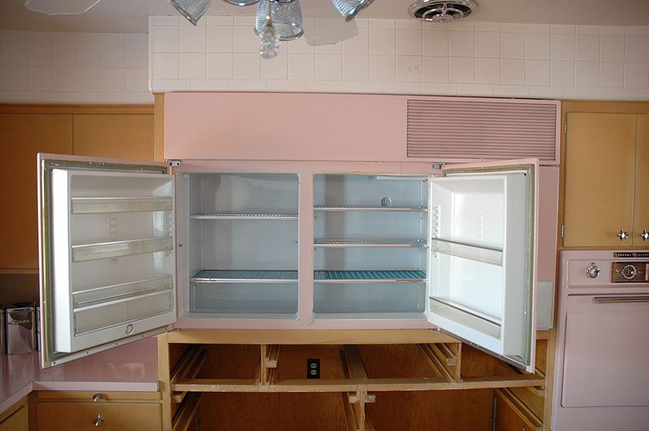 retro-50s-kitchen-pink-nathan-chandler8
