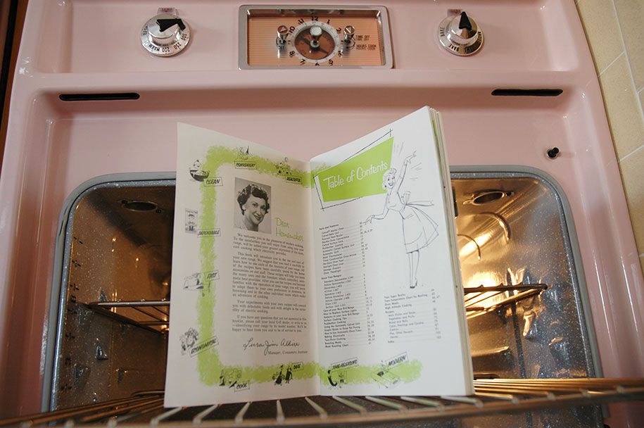 retro-jaren 50-keuken-roze-nathan-chandler11