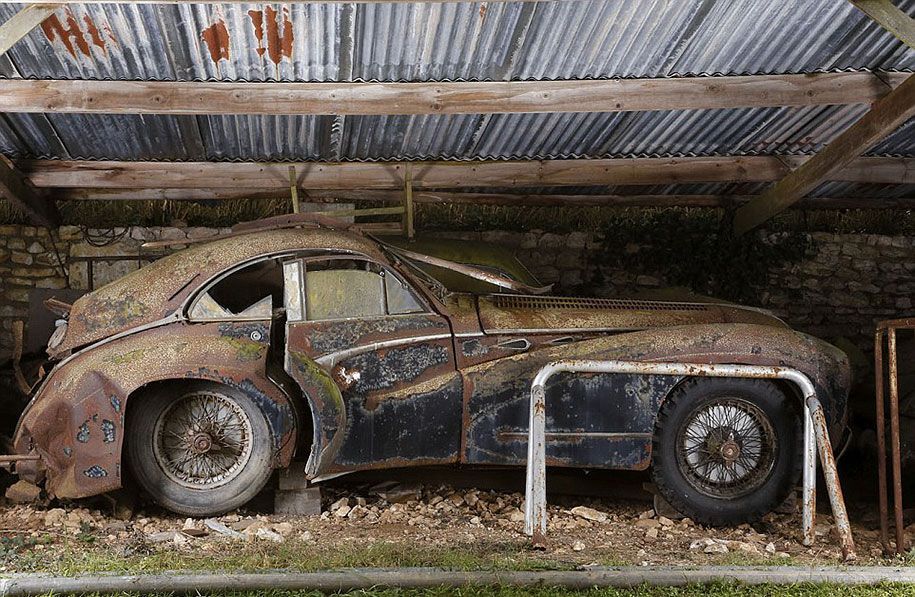 найдены-сокровища-старинные-классические-автомобили-Франция-Роджер-Байон-9