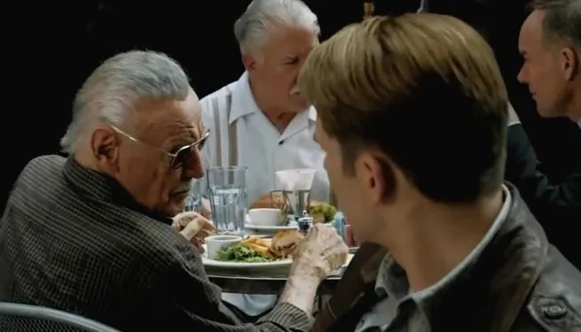 Avengers 2 Cada cameo de Stan Lee a l