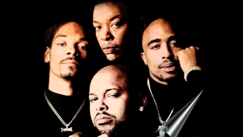 Dr. Dre, Snoop Dogg, 2Pac recebendo reedições de cassetes